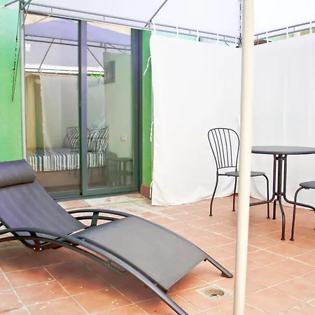 Urban Manesa Center With Private Patio